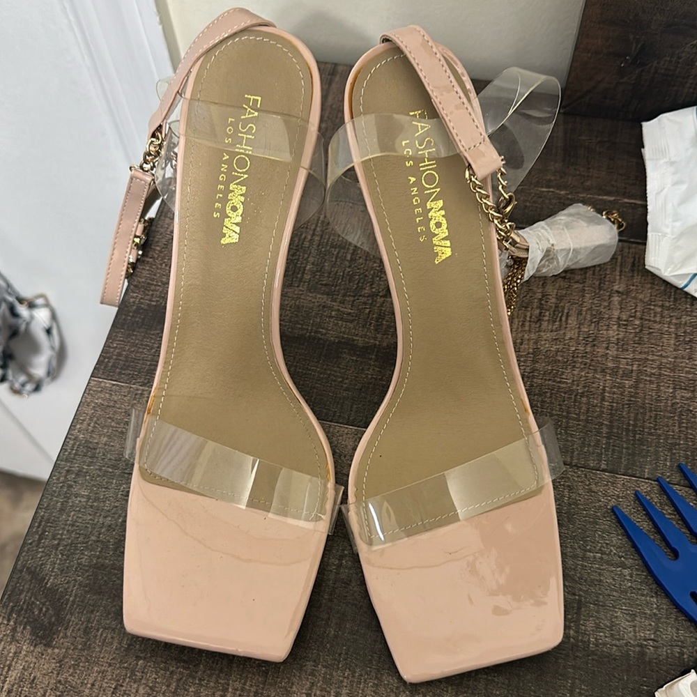 Fashion Nova heels only worn once